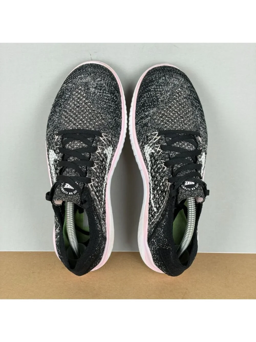 Nike Free RN Flyknit 2018 Athletic Running Shoes Womens 7.5 Black Pink Low Top